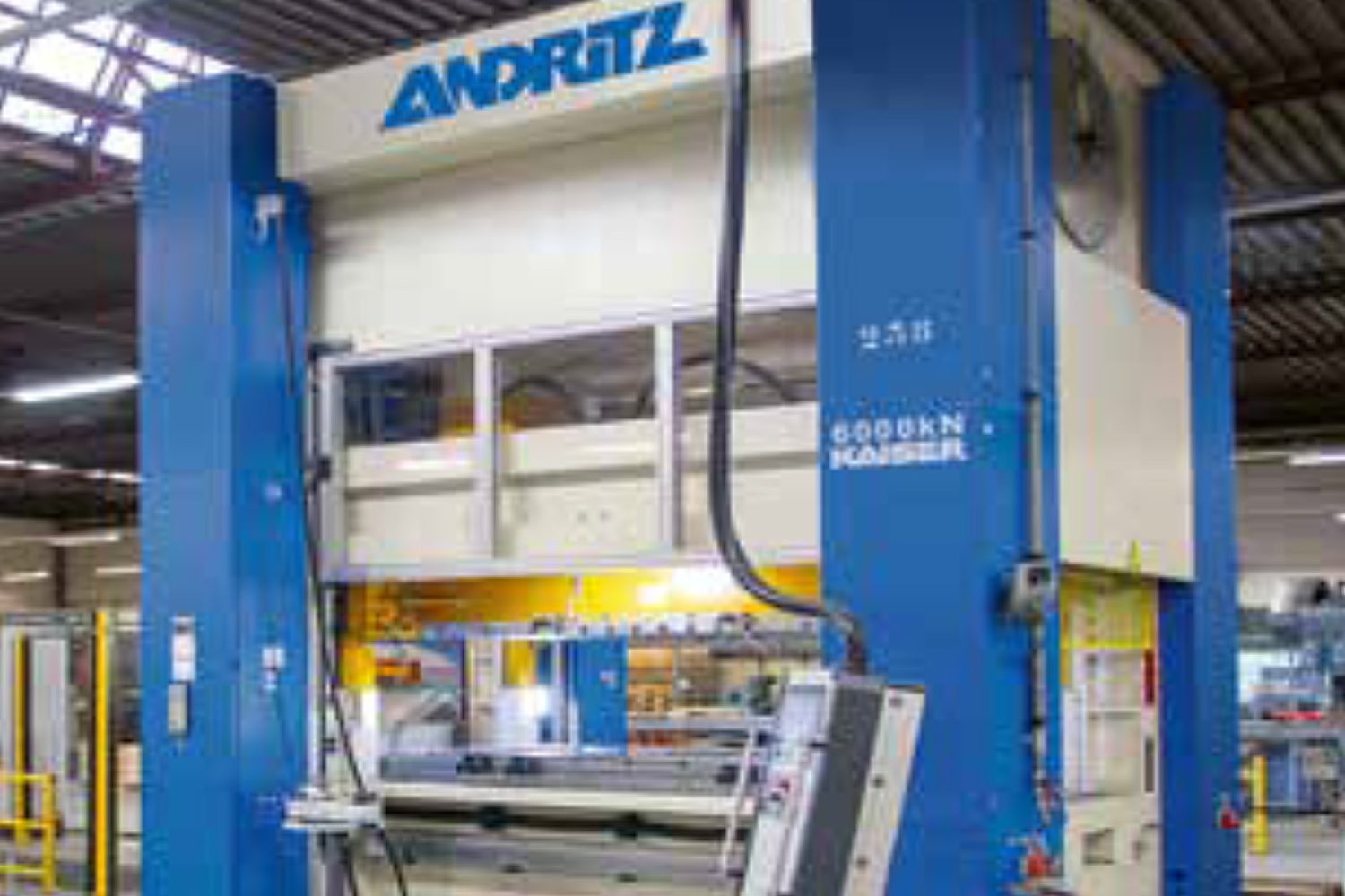Pressstation der Firma "ANDRITZ Kaiser"
