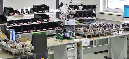 EPA-Raum_Pneutronik Zu sehen ist der EPA-Raum mit Montage Arbeitsplatz