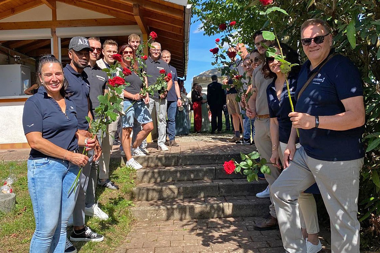 Mitarbeiter der Konstandin GmbH bei einer Hochzeit eines Kollegen